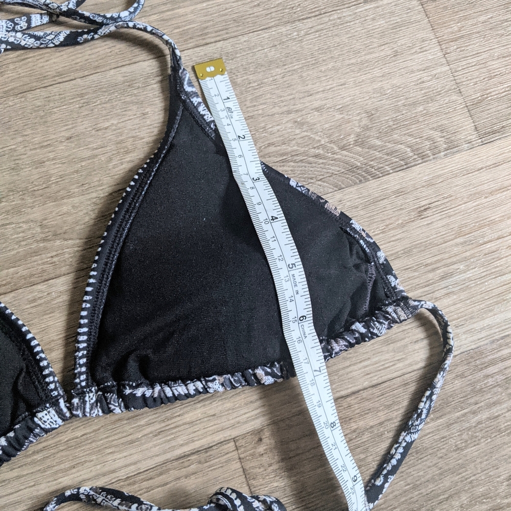 Athleta Neutral Pattern Triangle String Bikini Top Size Medium - Picture 4 of 5